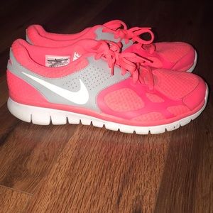 Nike women’s shoes